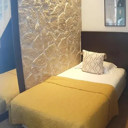 Bonne Nouvelle Hotel