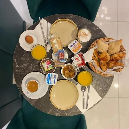호텔 본 누벨 3*