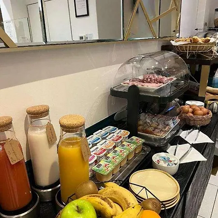 宝纳努维勒酒店 酒店 3*