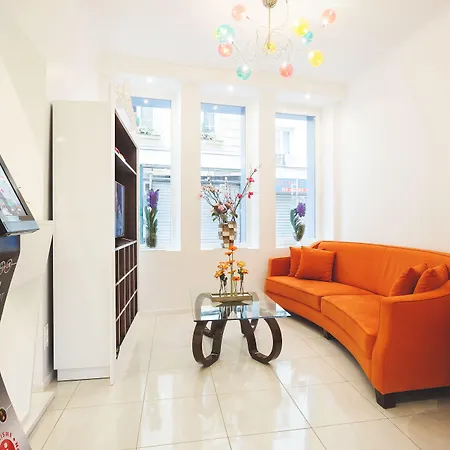 Bonne Nouvelle Hotel