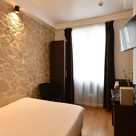 Bonne Nouvelle Hotel