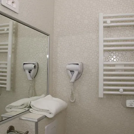 Bonne Nouvelle 3* París