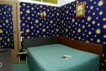 宝纳努维勒酒店 酒店 3*